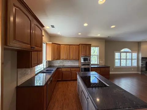 Kitchen - 1472 Nesting Way, Placerville, CA 95667 photo 3 of 4