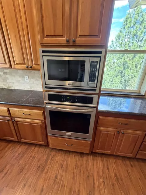 Kitchen - 1472 Nesting Way, Placerville, CA 95667 photo 4 of 4