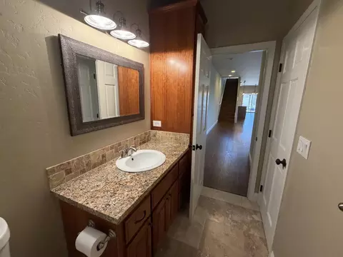 Bath - 1472 Nesting Way, Placerville, CA 95667 photo 6 of 6