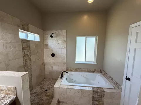 Bath - 1472 Nesting Way, Placerville, CA 95667 photo 3 of 6