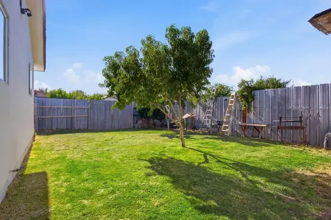 Exterior - 9207 Ayala Ct, Planada, CA 95365 photo 9 of 10