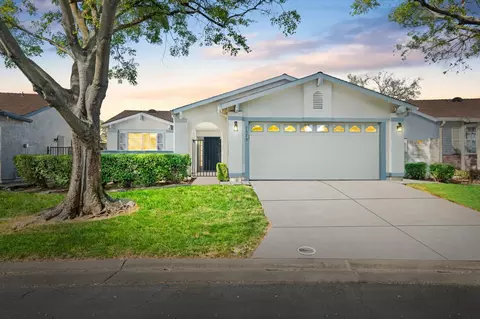 7579 Sunmore Ln, Sacramento, CA 95828