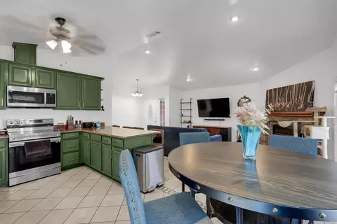Other - 450 Hawthorne Dr, Tracy, CA 95376 photo 6 of 7