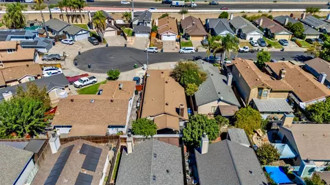 View/Area - 450 Hawthorne Dr, Tracy, CA 95376 photo 4 of 5