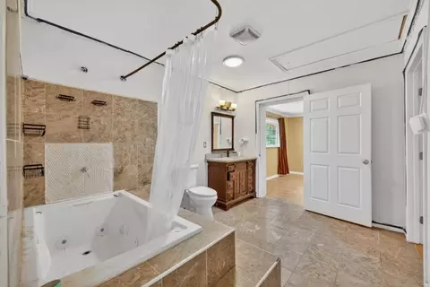 Bath - 60 Dawn Ln, Placerville, CA 95667 photo 2 of 4