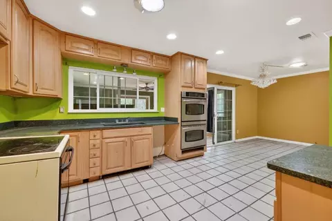 Kitchen - 60 Dawn Ln, Placerville, CA 95667 photo 2 of 3