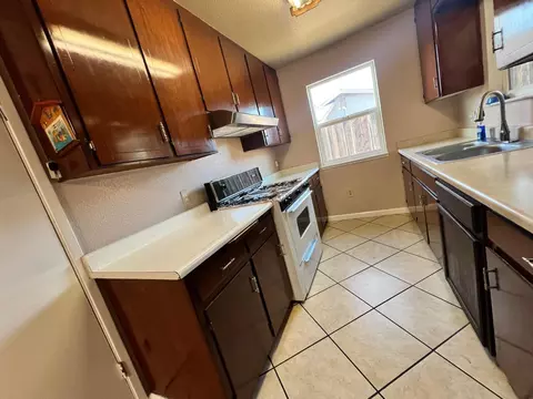 Kitchen - 1748 Darwin Ave, Ceres, CA 95307 photo 1 of 3