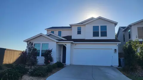 5685 Cobbler Ln, Linda, CA 95901
