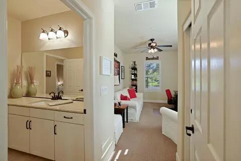 Entry Way - 1379 Mill Run Ct, Manteca, CA 95336 photo 3 of 3