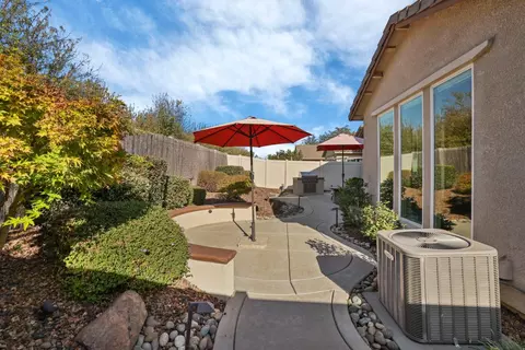 Exterior - 1379 Mill Run Ct, Manteca, CA 95336 photo 9 of 14