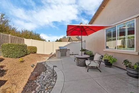 Exterior - 1379 Mill Run Ct, Manteca, CA 95336 photo 10 of 14