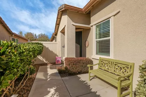 Exterior - 1379 Mill Run Ct, Manteca, CA 95336 photo 6 of 14