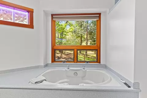 Bath - 110 Allen Ranch Rd, Sutter Creek, CA 95685 photo 5 of 9