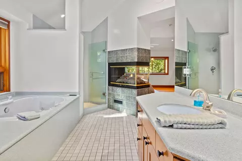 Bath - 110 Allen Ranch Rd, Sutter Creek, CA 95685 photo 7 of 9