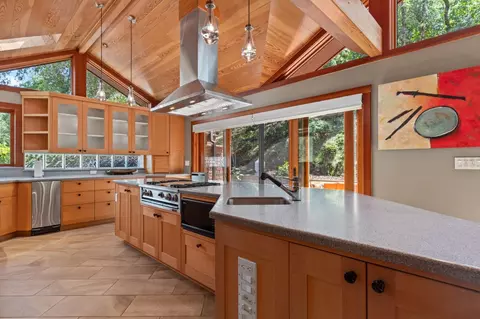 Kitchen - 110 Allen Ranch Rd, Sutter Creek, CA 95685 photo 2 of 8