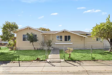 2190 Meadowglen Ave, Sacramento, CA 95832