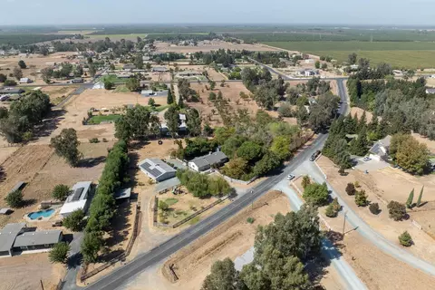 View/Area - 477 N Hewitt Rd, Linden, CA 95236 photo 4 of 7