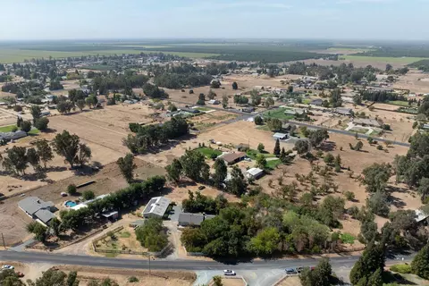 View/Area - 477 N Hewitt Rd, Linden, CA 95236 photo 3 of 7