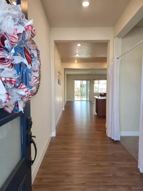 Entry Way - 1267 Laurel Dr, Manteca, CA 95336 photo 1 of 2