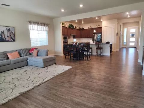 Living - 1267 Laurel Dr, Manteca, CA 95336 photo 1 of 1