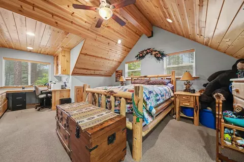 Bedroom - 488 Mauna Kea Dr, Arnold, CA 95223 photo 6 of 8