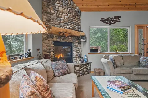 Living - 488 Mauna Kea Dr, Arnold, CA 95223 photo 7 of 12