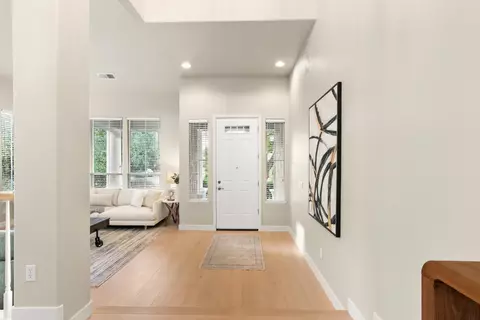 Entry Way - 1601 Cape Cod Ct, Davis, CA 95616 photo 3 of 7