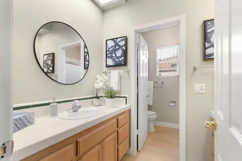 Bath - 1601 Cape Cod Ct, Davis, CA 95616 photo 3 of 7