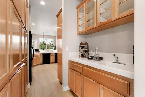 Entry Way - 1601 Cape Cod Ct, Davis, CA 95616 photo 6 of 7