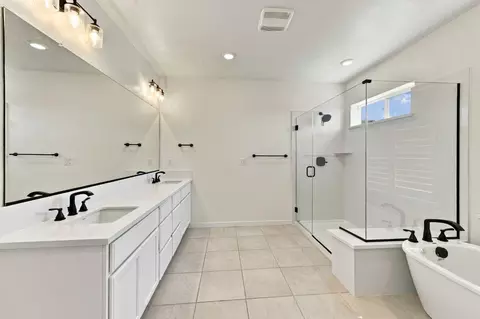 Bath - 4603 Flagstaff Dr, Folsom, CA 95630 photo 6 of 8