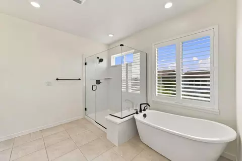 Bath - 4603 Flagstaff Dr, Folsom, CA 95630 photo 7 of 8