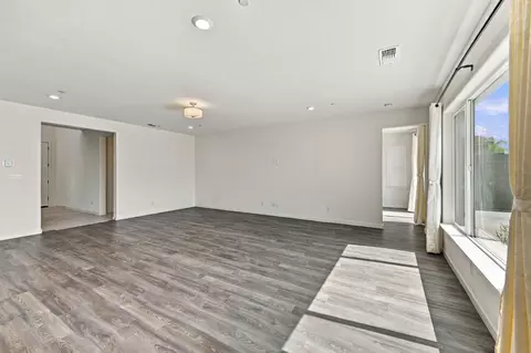 Living - 4603 Flagstaff Dr, Folsom, CA 95630 photo 3 of 6