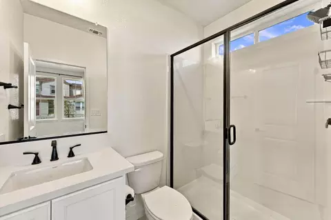 Bath - 4603 Flagstaff Dr, Folsom, CA 95630 photo 2 of 8