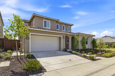 Exterior - 4603 Flagstaff Dr, Folsom, CA 95630 photo 2 of 7