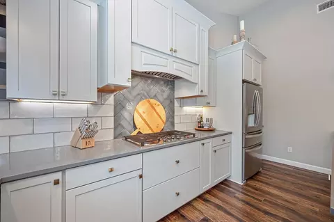 Kitchen - 5911 Angelo Dr, Loomis, CA 95650 photo 6 of 12