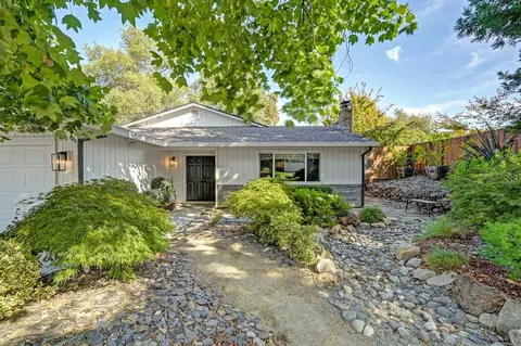 Exterior - 5911 Angelo Dr, Loomis, CA 95650 photo 6 of 22