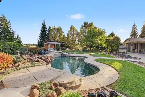 Exterior - 9481 Stablegate Rd, Wilton, CA 95693 photo 34 of 38