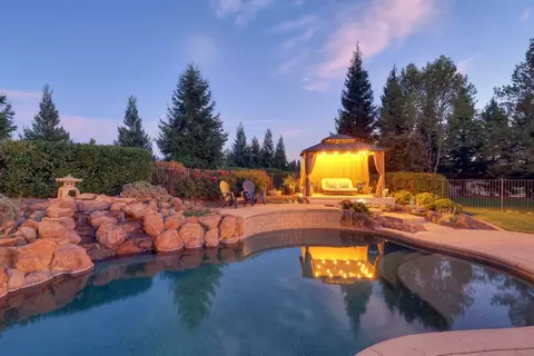 Exterior - 9481 Stablegate Rd, Wilton, CA 95693 photo 7 of 38