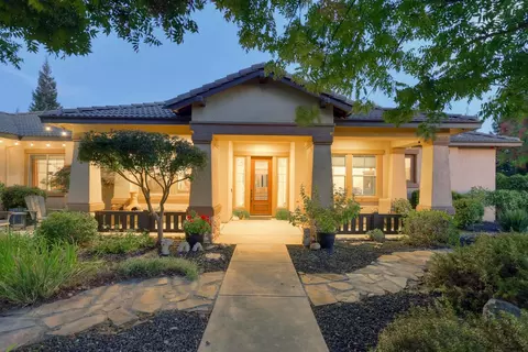 Exterior - 9481 Stablegate Rd, Wilton, CA 95693 photo 2 of 38