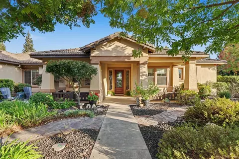 Exterior - 9481 Stablegate Rd, Wilton, CA 95693 photo 15 of 38