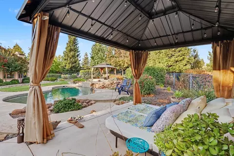 Exterior - 9481 Stablegate Rd, Wilton, CA 95693 photo 31 of 38