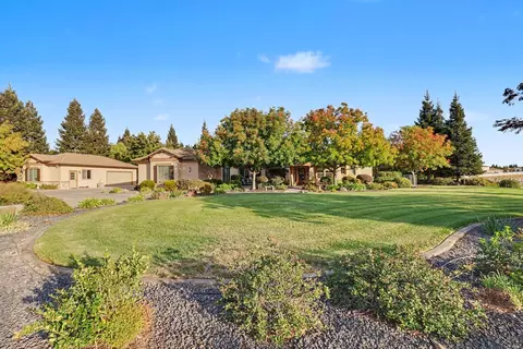 Exterior - 9481 Stablegate Rd, Wilton, CA 95693 photo 13 of 38
