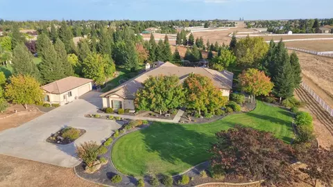 View/Area - 9481 Stablegate Rd, Wilton, CA 95693 photo 2 of 8