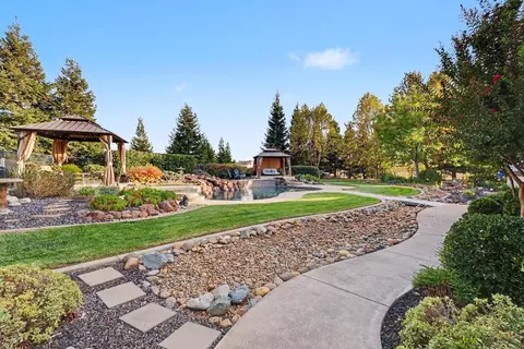 Exterior - 9481 Stablegate Rd, Wilton, CA 95693 photo 27 of 38