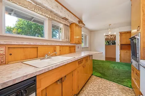 Kitchen - 701 Elmwood, Davis, CA 95616 photo 4 of 4