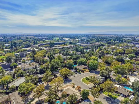View/Area - 701 Elmwood, Davis, CA 95616 photo 4 of 7