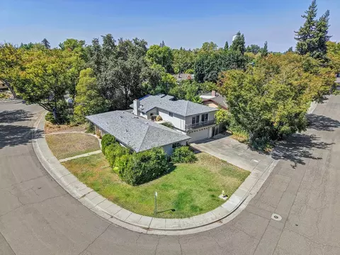View/Area - 701 Elmwood, Davis, CA 95616 photo 2 of 7