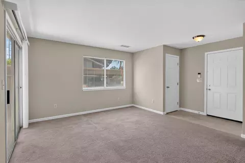 Living - 440 Cherry Ln #C, Manteca, CA 95337 photo 5 of 6
