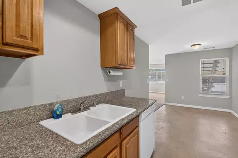 Other - 440 Cherry Ln #C, Manteca, CA 95337 photo 4 of 5