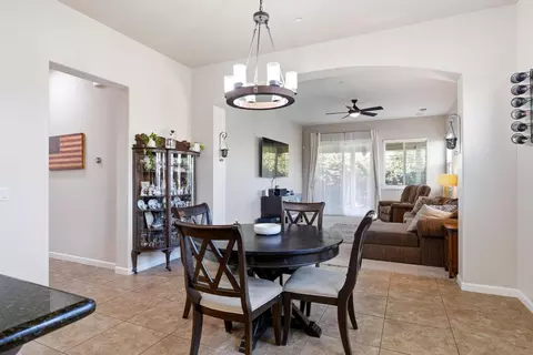 Dining - 565 Sepp Ct, Ripon, CA 95366 photo 2 of 2